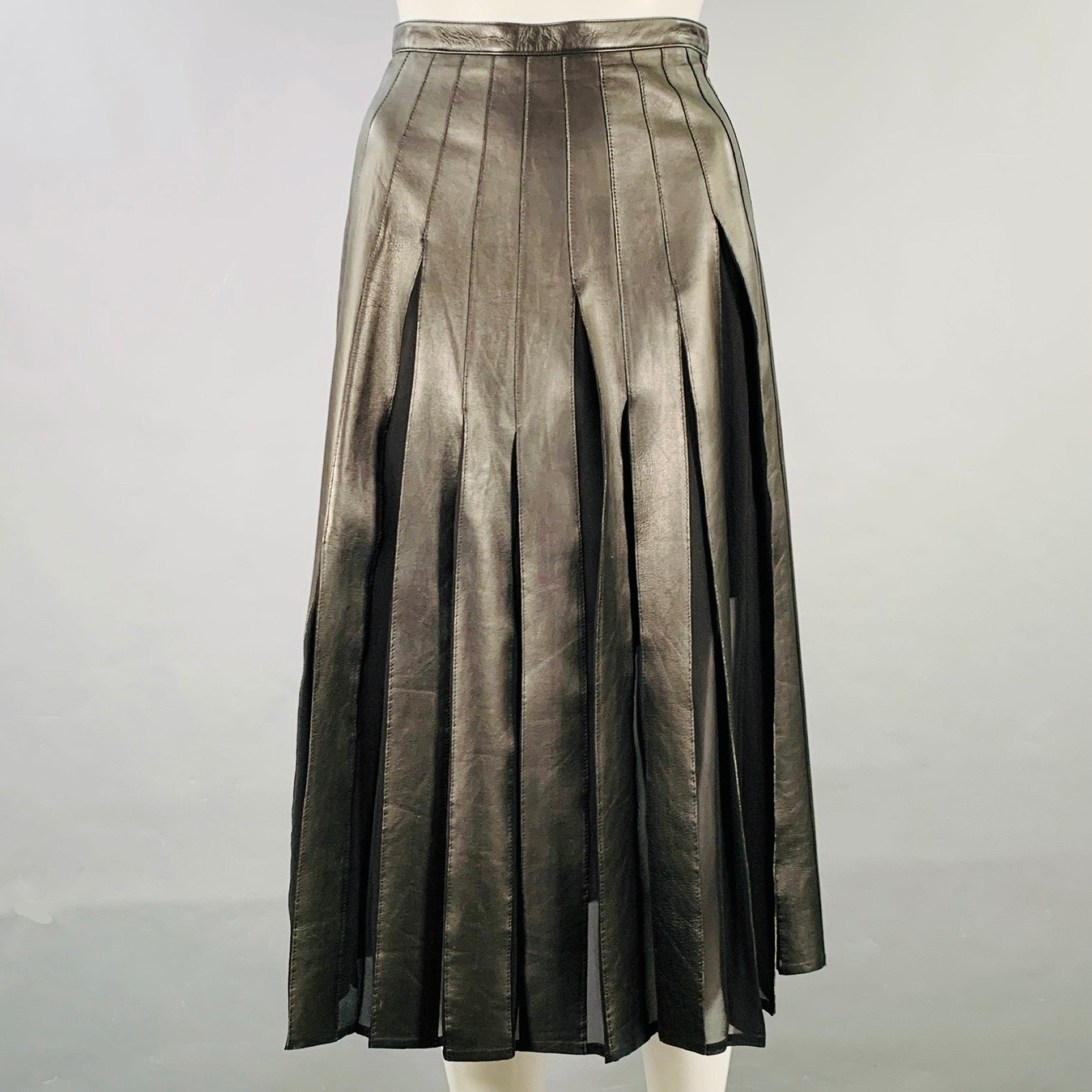 Burberry London Size 2 Black Silk Pleated Midi Skirt